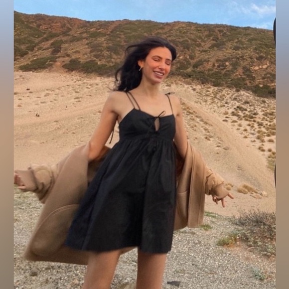 NIA EMILY DRESS - Picture 1 of 12